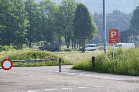 The body of jurgen conings, a shooting instructor, was discovered by walkers in a wooded area near the dutch border. Lijkhonden Ingezet In Zoektocht Naar Jurgen Conings Maar Alles Blijft Mogelijk Ook Een Levende Persoon Genk Hln Be