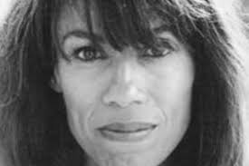 Maureen Gray's Instagram, Twitter & Facebook