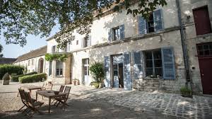 Cabinet le nail vous propose ses dernières annonces immobilières autour de change. Equestrian Properties A Passion For Horses And Nature Belles Demeures
