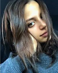 Pin De Amelia Putri En Leyla Tanlar Rostro Hermosos Lazos Actores