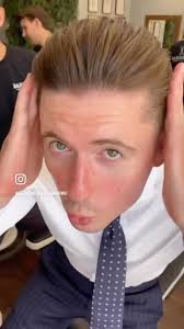 We are so happy to have our very talented barber Elliott back with us, just  in time for the insane Xmas rush we just had! Book in with him for great  cuts,