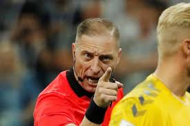 Javier pinola desafió a néstor pitana en pleno partido y las cámaras lo agarraron. France Vs Croatia World Cup Final Referee Nestor Pitana To Oversee Moscow Showpiece London Evening Standard Evening Standard