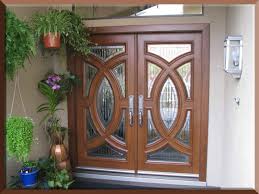 Gagang pintu atau door rumah yang biasanya hanya terkesan sederhana dan hanya mempunyai fungsi sederhana asal bisa ditarik dan ditutup sekarang mempunyai peran penting dalam sebuah tampilan rumah. Mengenal Dan Memilih Kunci Pintu Pemanis Pintu Rumah