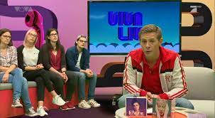 Kaum ein fernsehsender hatte ein derart gutes gespür für junge moderatoren wie der sender viva. Circus Halligalli Video Irritation Klaas Bei Viva Live Prosieben