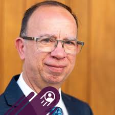 Fi stħarriġ li għamilt f'din l-aħħar ġimgħa fost kampjun ta' 800 persuna,  b'margin of error ta' ±3.46% u confidence level ta' 95% fost  il-popolazzjoni kollha ta' Malta, pruvajna nifhmu kif jikkompara Robert