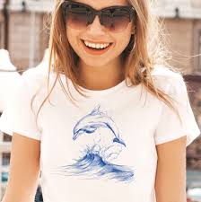 Ocean Joy Tee: Minimalistisches Delfin Art T-Shirt