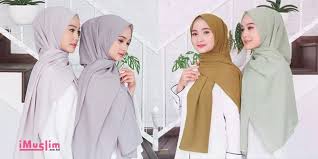 Selain itu jilbab pashmina ini juga mudah serta praktis cara memakainya. 55 Model Jilbab Pashmina Modis Terbaru Imuslim