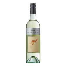 This wine is soft yet fresh with balanced acidity and lingering melon flavors on the tongue. Yellow Tail Chardonnay Super Crisp Total Wine More