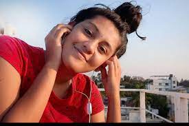 Arya dhayal was born in a hindu family on 6 october 1996 in kannur, kerala, india. Kannur Girl S Fusion Music Brightens Amitabh Bachchan While Undergoing Covid 19 Treatment The New Indian Express
