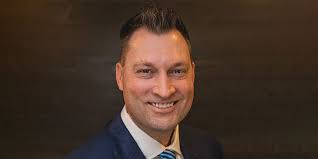 Ashton Thomas recruits $2bn advisory team, parent acquires $1bn  broker-dealer