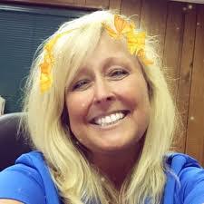 Daphne Wolfe's Instagram, Twitter & Facebook