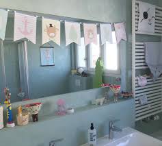 kindergerechtes badezimmer so gestalten sie das bad fur kinder badezimmer gestalten kinder badezimmer kind badezimmer