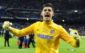 Thibaut courtois, futbola ilk olarak bilzen takımında başladı.2 sene burada forma giydikten sonra 1999 yılında genk takımına transfer oldu. Thibaut Courtois Der Erbe Von Petr Cech Beim Fc Chelsea Goal Com