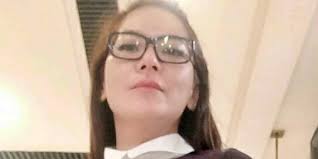 Her hospital experience includes emergency and general medicine, geriatrics, obstetrics and . 5 Fakta Dr Lois Owien Dokter Yang Tak Percaya Covid 19 Kini Ditangkap Merdeka Com