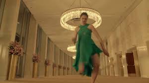 музыка из рекламы Kenzo Kenzo World Margaret Qualley 2016 Spot Kenzo Perfume Youtube
