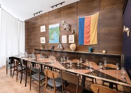 10 restaurants with private dining rooms so you can social distance in peace. Private Dining Rooms In Singapore For Intimate Gatherings Honeycombers
