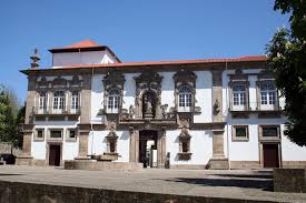 Guimarães liegt im nordwestlichen teil portugals, es ist eine wichtige historische stadt, wo heutzutage circa 53 000. Guimaraes Bilder Fotogalerie Von Guimaraes Hochwertige Sammlung