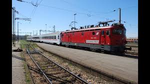 Pot exista intarzieri de 15 min din cauza traficului. Vroom Vroom Pe Tren