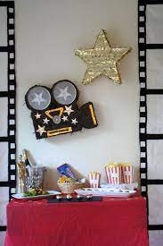 Download the perfect cinema pictures. The Little Things Diy An Adorably Detailed Diy And Lifestyle Blog Oscar Party Decorations Oscar Party Cinema Party