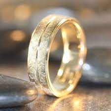 Wedding Rings For Men Announce One S Own Real Love Tale Using A Beautiful Wedding Band Personali Mens Wedding Rings Wedding Rings Vintage Wedding Rings Unique