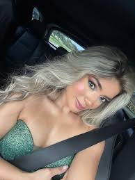 Vibro desde la gratitud, camino con calma y dejo que el universo acomode lo  que es mío 🌸✨ feliz noche !