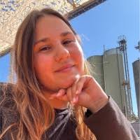 40+ perfiles de «Vickie Bruno»