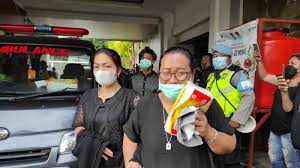 Wakil bupati kepulauan sangihe meninggal di pesawat saat perjalanan ke makassar. 9fdxxs3klci9zm