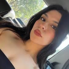 dana bisbee 🦋 (@darling__dana)