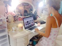 Gabi From Nikiandgabibeauty Girly Bedroom Girly Nikki And Gabi