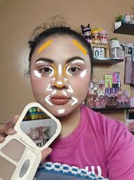 I wish I know how to contour 😅