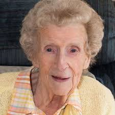 Susan Longstreth's Instagram, Twitter & Facebook