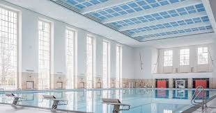 The Schwimmhalle Finckensteinallee Originally Opened In 1938 But Closed In 2006 Due To Gradual Damage And Construct Hallenbader Architektur Schwimmbad Designs