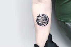 Small Birth Of Venus Tattoo Miniature Circular Tattoos Sceneries Circular Tattoo Venus Tattoo Tattoos