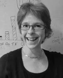 Deoxygenation of biobased molecules by decarboxylation and decarbonylation 