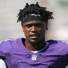 Dolphins hope to fix secondary depth with former Ravens roster cut