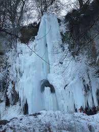Postkarte \albazonas\ (uracher wasserfall) komm\' und entdecke das land des löwenmenschen! Datei Uracher Wasserfall Vereist 2012 Jpg Wikipedia