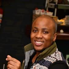 Praising Alan Vaisman for his expertise in Medical Devices