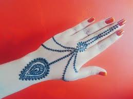 Bow Henna Design Simple Beautiful Ribbon And Flowers Mehendi Jewellery Inspired Mehndi Design Youtube Desain Henna Mehndi Designs Henna