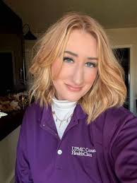 Wearing my fav charm necklace🐚💜