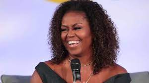 Michelle obama with curly hair? Twitter Loves Michelle Obama S Natural Curls At Obama Foundation Summit Gma
