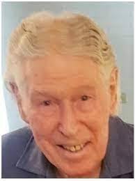 Wallace Chitwood's Instagram, Twitter & Facebook