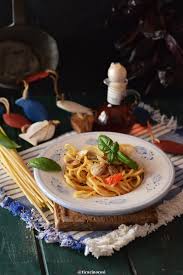 Pasta di lupini la pasta di farina di lupini, gluten free, è fino a ora poco più che una curiosità e si trova sempre nei negozi biologici specializzati. Spaghetti Al Mandolino Con Colatura Di Alici E Lupini