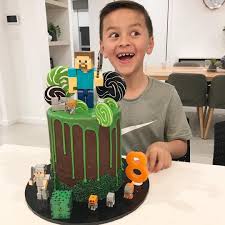 978 Likes 20 Comments Cakes2cupcakes Cakes2cupcakes On Instagram Yay My Mummy Actually Made Minecraft Birthday Cake Roblox Birthday Cake Roblox Cake