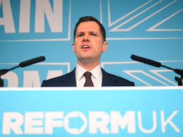 Robert Jenrick boasts that Reform is for the workers, but it's a class war  trap – and Labour shouldn't fall for it | Polly Toynbee | The Guardian