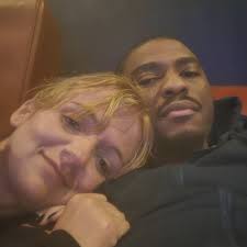 Just chilling, having a little breakfast for dinner @wafflehouseofficial 😏  📸 @katie_birdx #Stairclimbelite #breakfastfordinner #wafflehouse #chilling  #chillday #relaxing #latepost