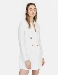 The blazer's story begins in 1969 when chevrolet rolled out the first k5 blazer to compete with the likes of the ford bronco, international harvester scout and jeep cherokee. Blazer A Vestito Blazers Stradivarius Italia From Stradivarius On 21 Buttons