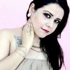 Stream Laura Elton music