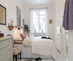 Hier erhältst du einige tolle ideen für kleine schlafzimmer und erfährst zudem, wie du nötigen stauraum schaffen und optimal nutzen kannst. Kleines Wohn Schlafzimmer Einrichten