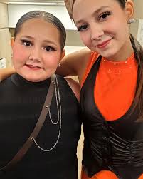 This Queen @even._.eloise slayed the competition today at Step Up taking  home a Platinum ranking and 1st overall with her hip hop solo! We love  @stepupcompetitions and our dance family @thehivedanceco On