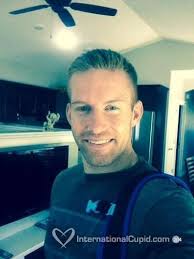 bushwackerjones derrama de su pubis Lo que